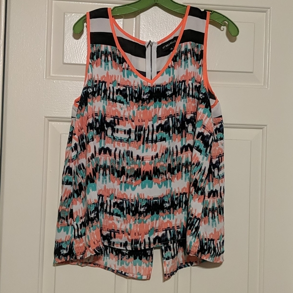 Sleeveless blouse - Picture 1 of 2